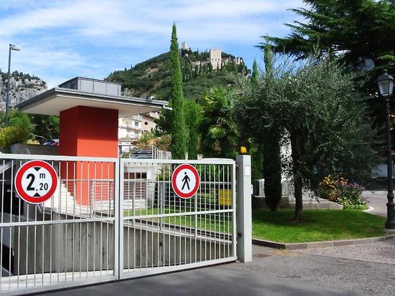 7194992D85B5AE9ECF57F6F9836F65BB