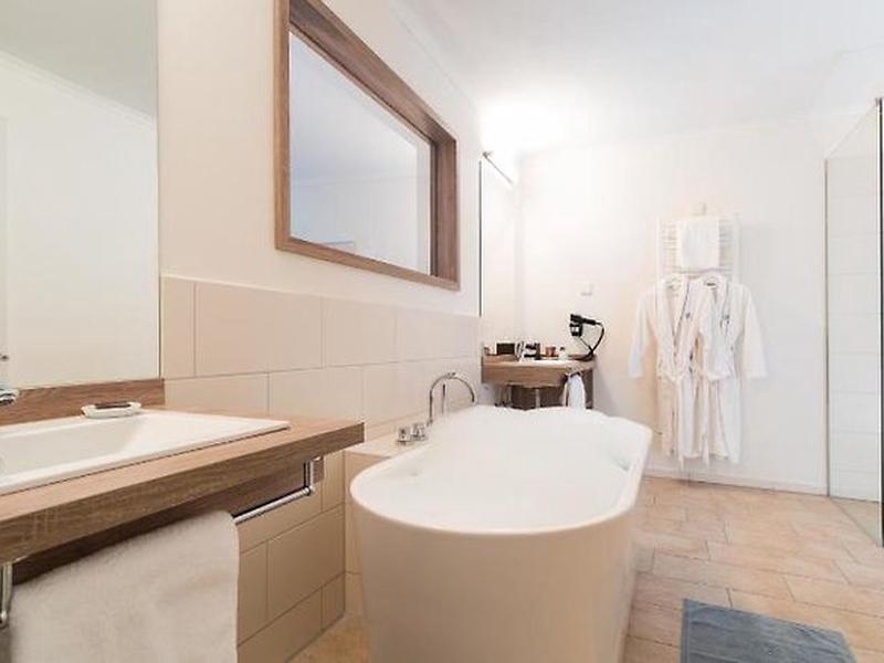 94E1B9F4F0856B6EFA394346DD00C859