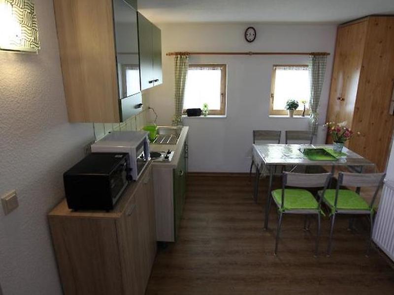 38C62E135C445F5ABD7C06A0C29DC009