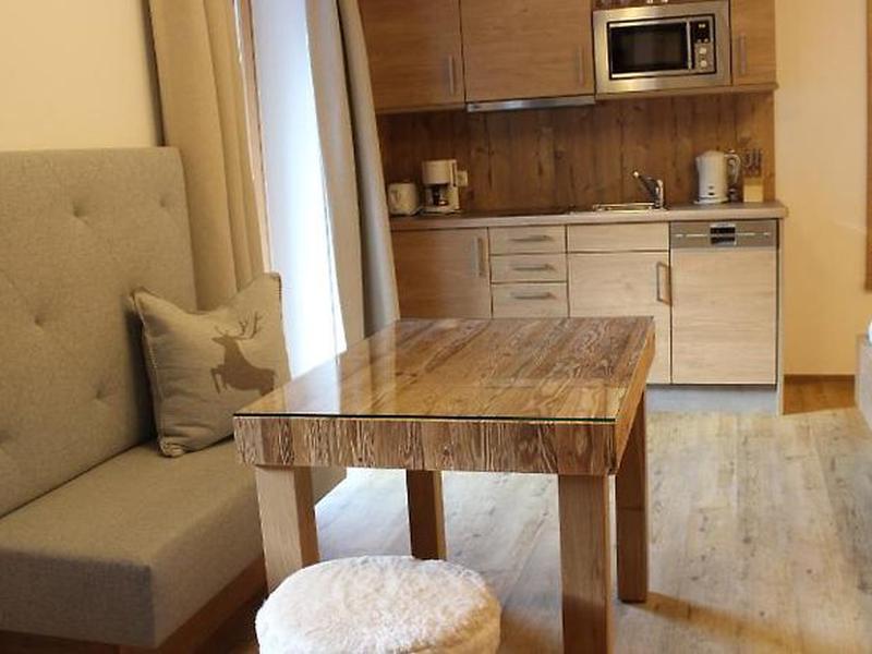 40EFD15A20B9C375BCFA9CF8F1DA0E48