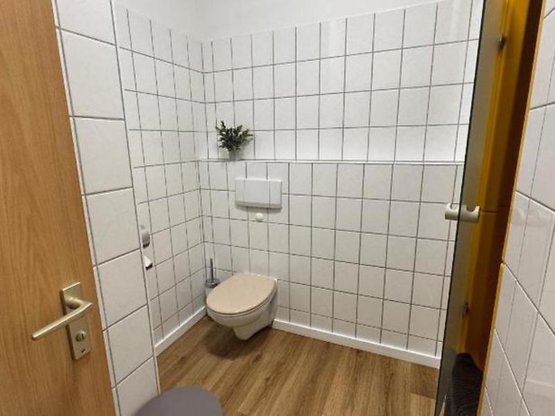 69F697FF96E128C5CD24358D19672424