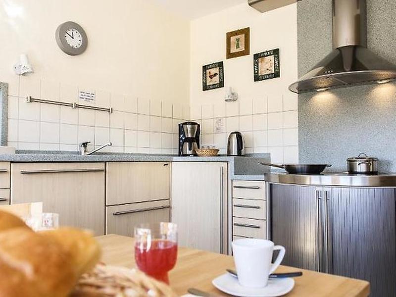 A0261D5AF600563AE7EF2F42683D185B