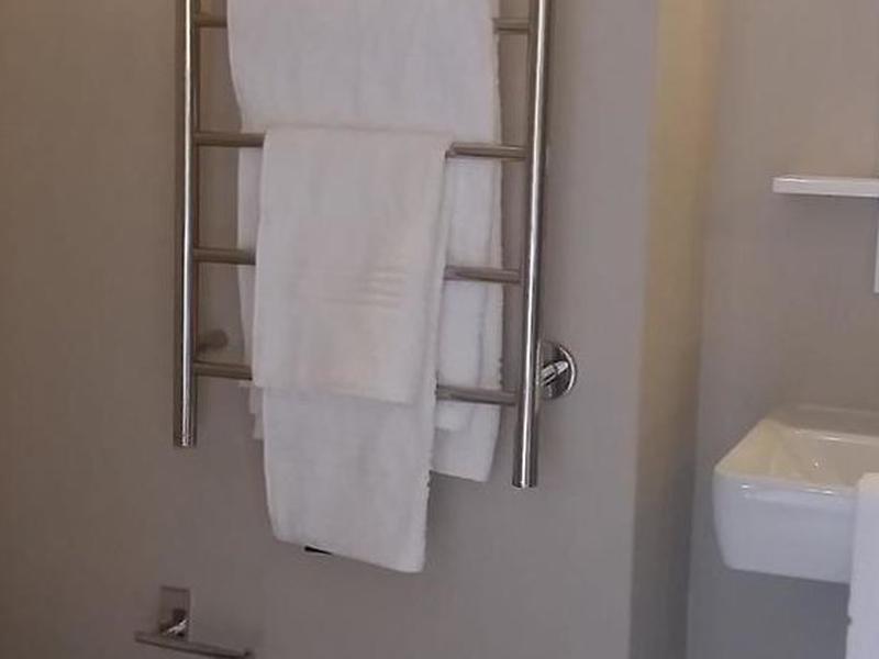 410E081CAF6CF650D9FF73EBA3AB2434