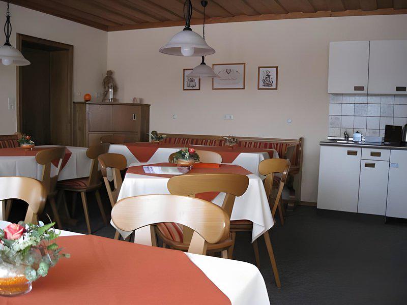 77B633657BE29D5ACD27534CD661C488