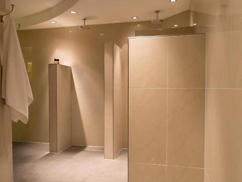 1EB74079204B30F3728A23D1F83E964C