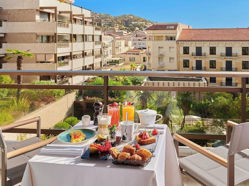 EC8826824ABC461F53A26C58E06C4026