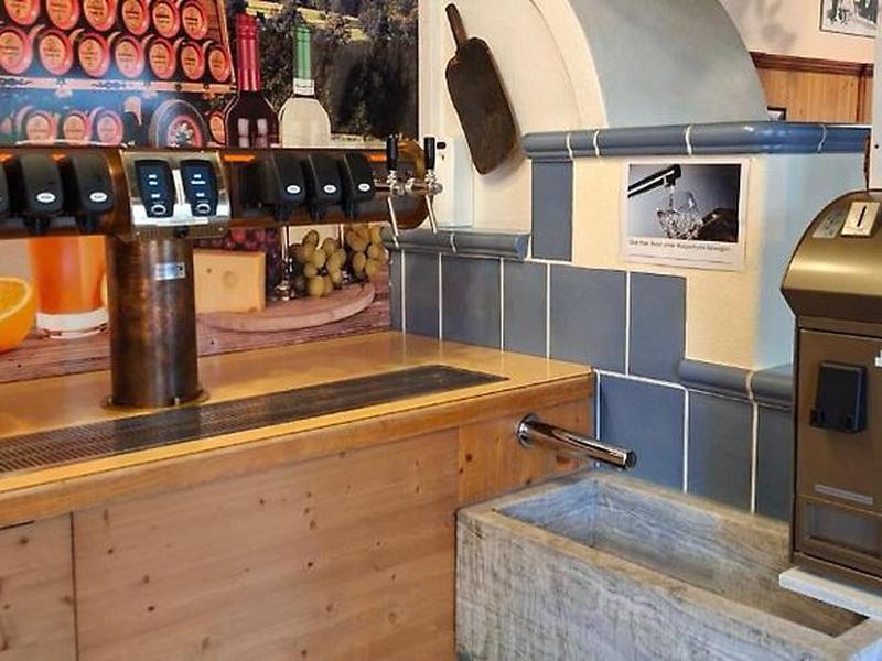 213E4EB17A2550ABD561CA0866DDEAB3