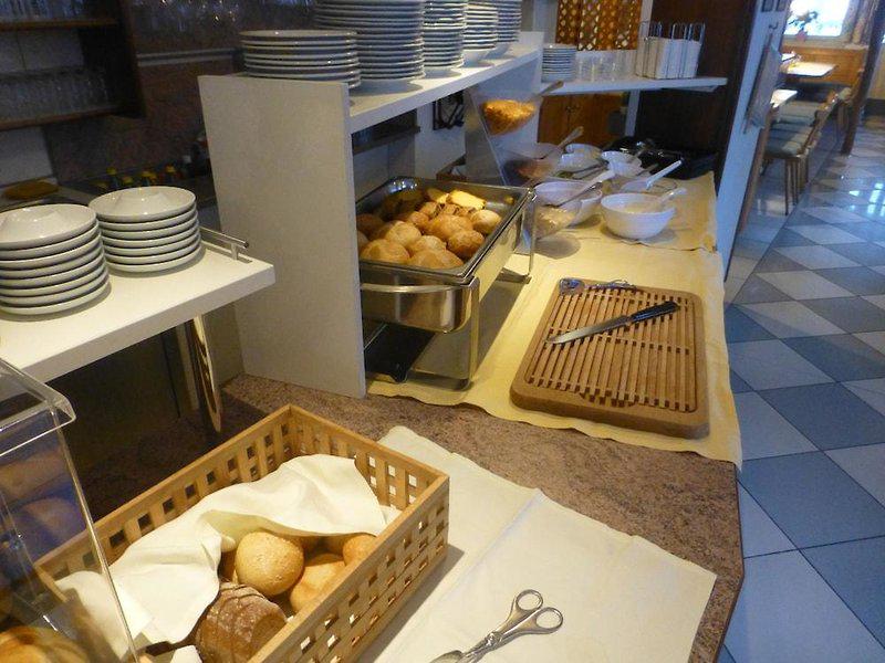 48B99D7805FF01281645E058F3AC1E27