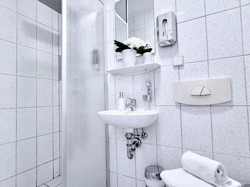 B38BFA558E9E30DF2D5048CA41886801