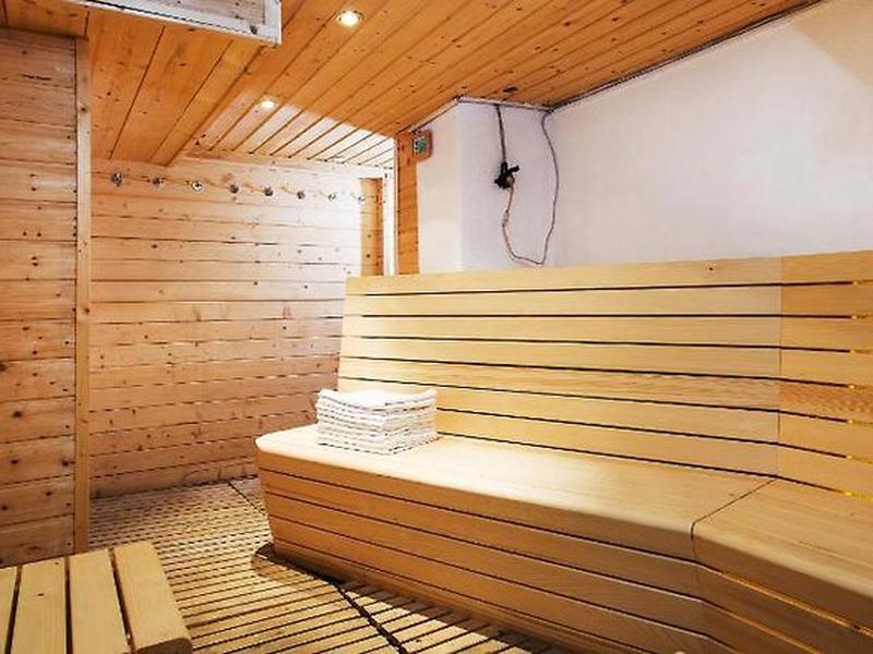 906275573DC346BF8D721D92EF615303