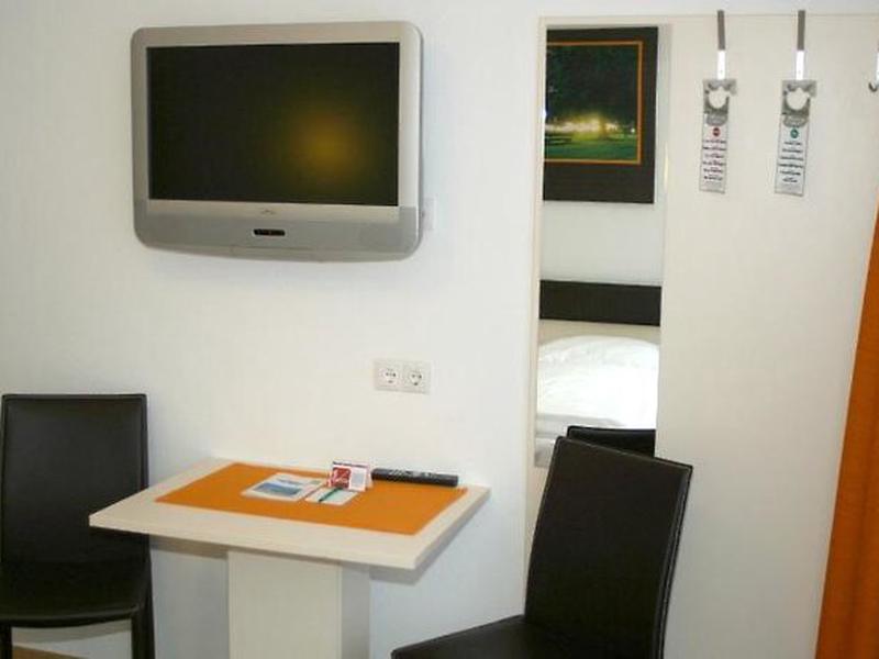 2CA15D1CEB1380F07307FA7E8666CA82