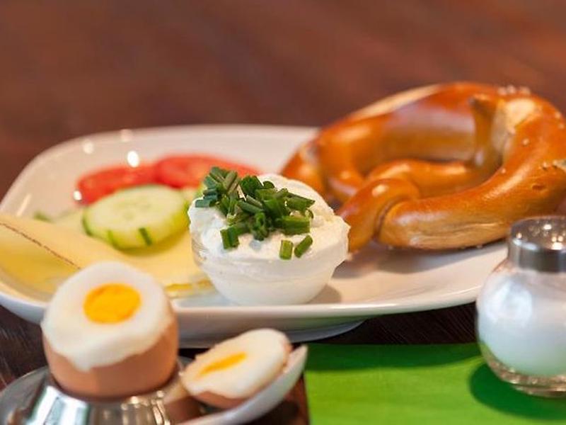 6211442DA293BCC2F21DD25D77B4B45B