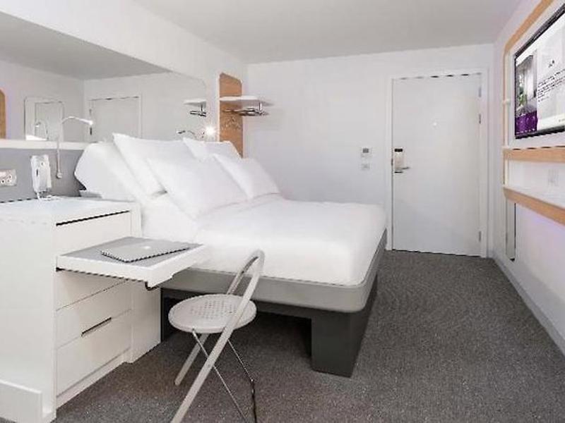 EB012C82FB64FE7F59AE1605E90F2C8A