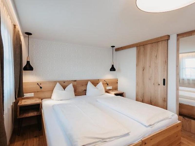 50F7CEBAA7043B0367DF765644533AD7