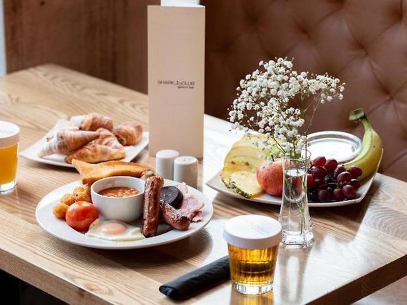 B73EDB2399F6CE42CFEFE0C827B6101F