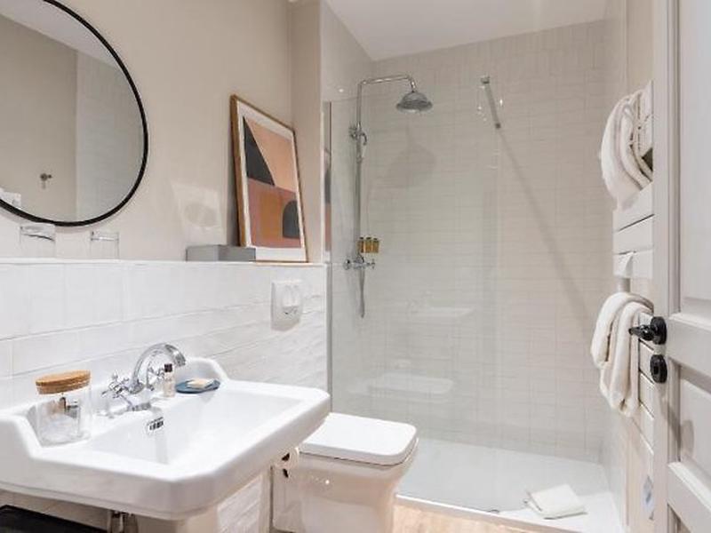 A6FB5A6AD1933DA06241858EF9475BB5