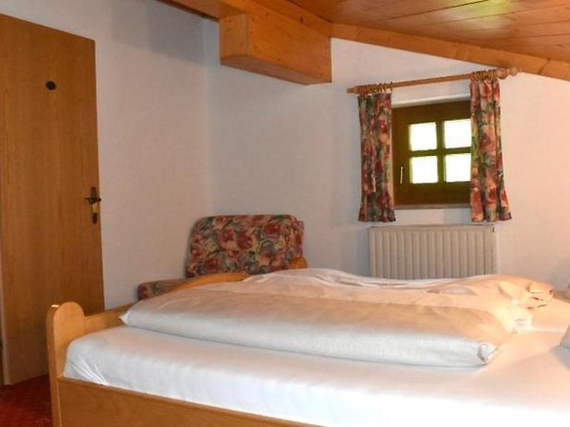 0175EC6F8A583425488B0A25D0CB6D0A