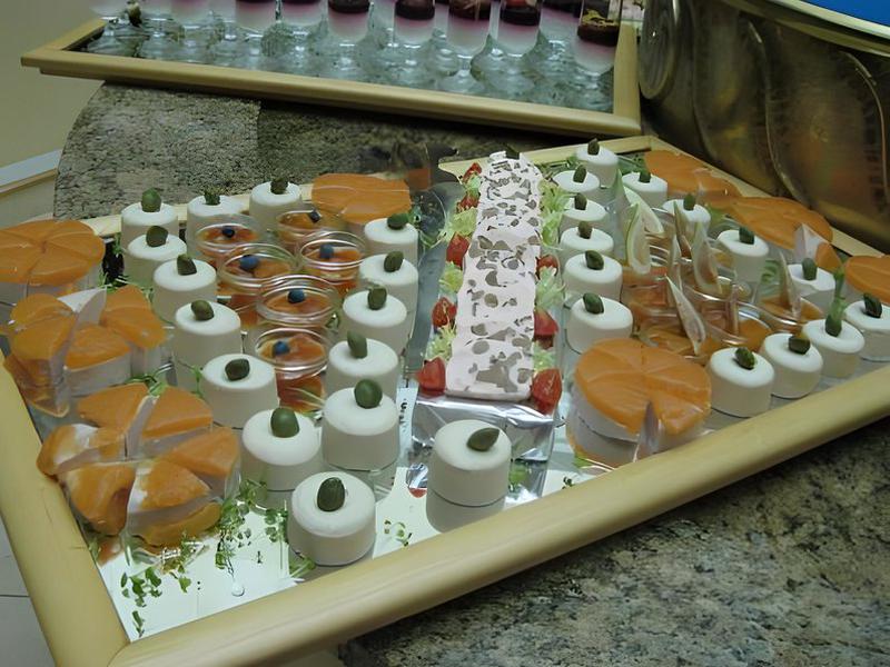 1A09F9B38273015ED1D475A7E0AB19E5