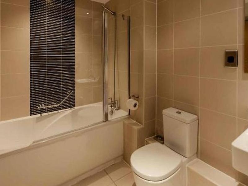 E62E3A9B33073B1710E323C59C6D2EA3