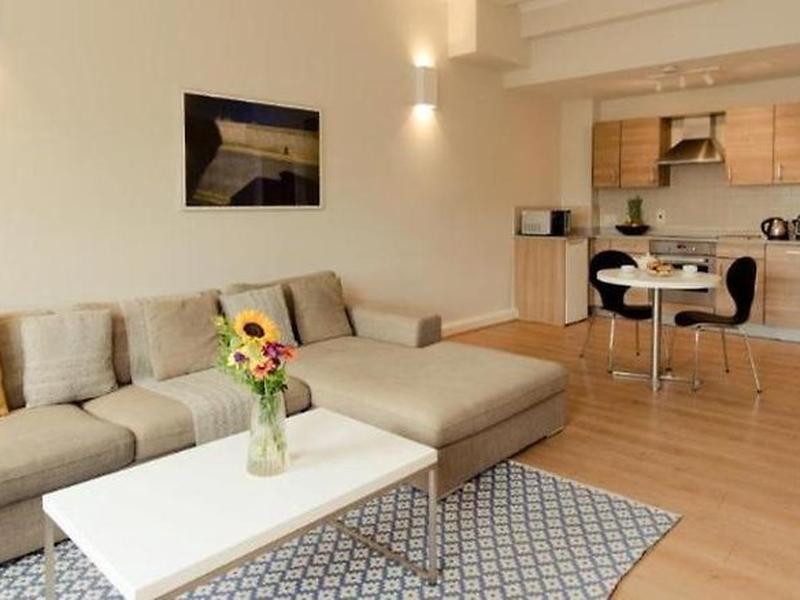 E862BE7B44B44FED51A12B196D50C218