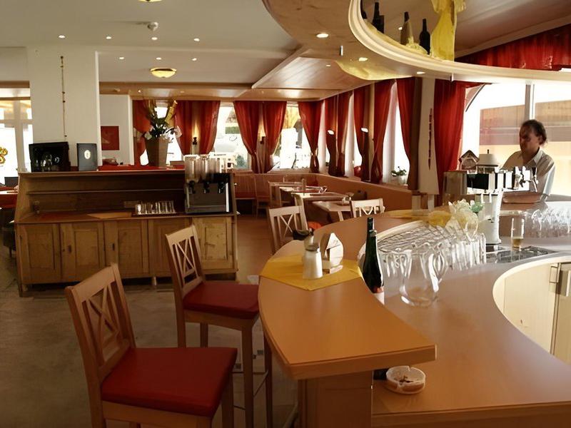 D5030B7C6FC19BD24068E0A0553ACDAA