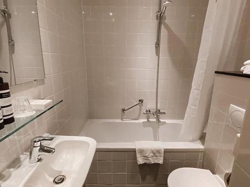 6D17BB8DBD1D51365771DB54BFABF3C5