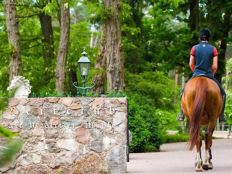 E4AC5024A10D725B6D6382F844408C59