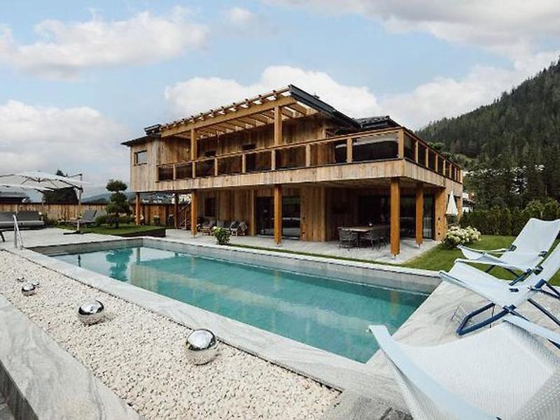 ADE7E67B059E14FFA17C43523E3477B8