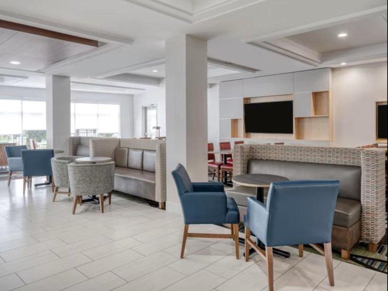 2DCC812A7664D4E5B40BAE7EDE4F65D9