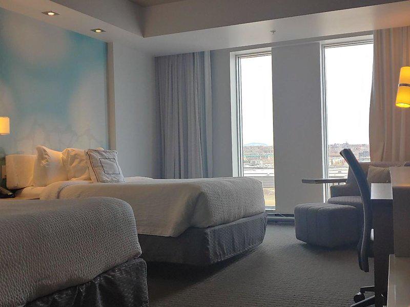 0506977DF458385B850182AAF4A6E156