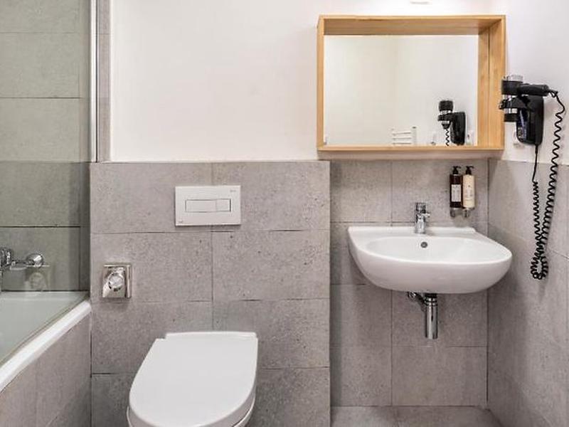 BB63684C4A0A0C905443647871650CA9