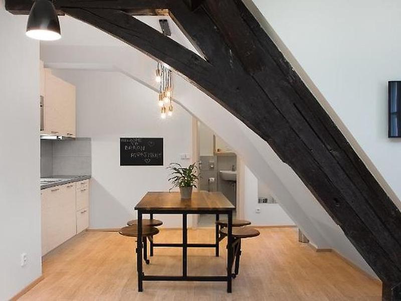 1C975A914547A697A23ED2A4B19304DD