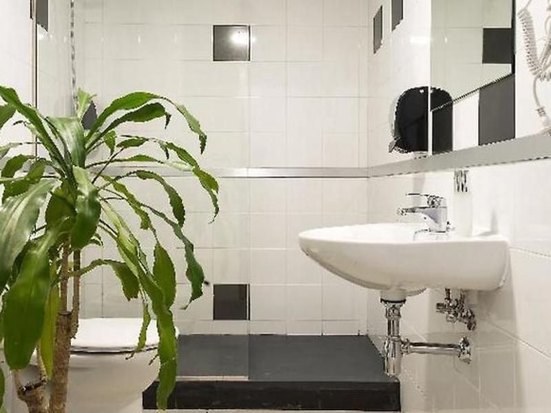 77E8778DA1DFE1FFB1AD54F31396AC4A