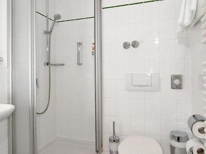 89B69E6D266734FA7F4F95B41EC69B55