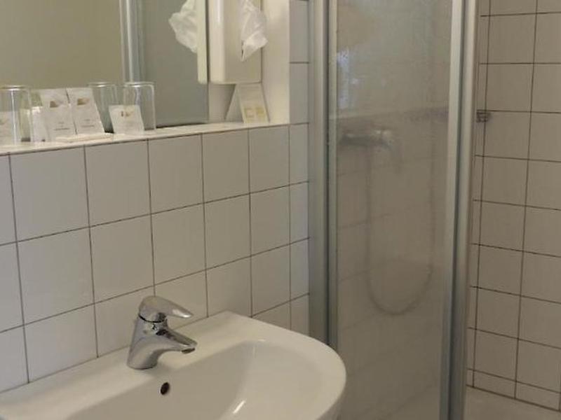 423C17CD5B955688F3C0835253951BC7