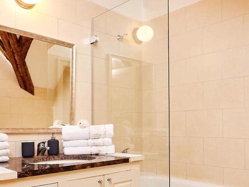 AC1F175B9DD60F40003AB0C34973AB54