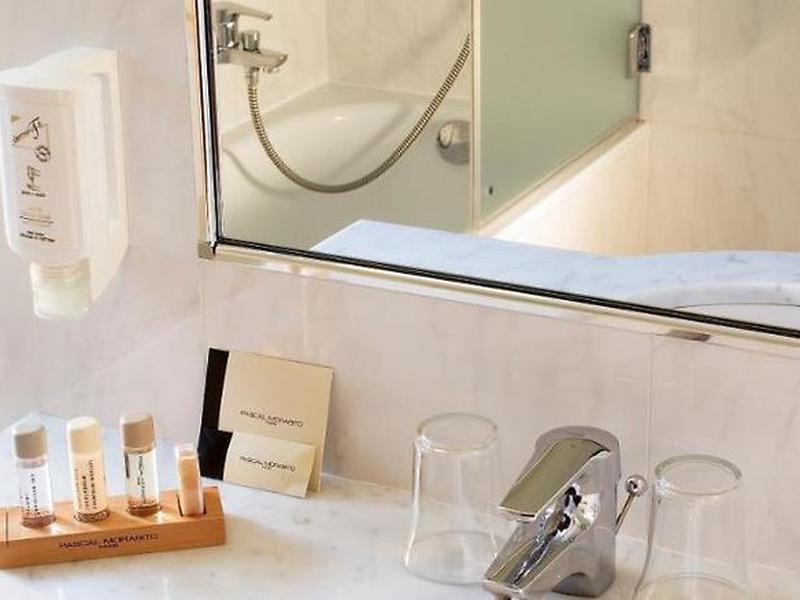 B0AE40094CBD0710488D1077C00FA5EC