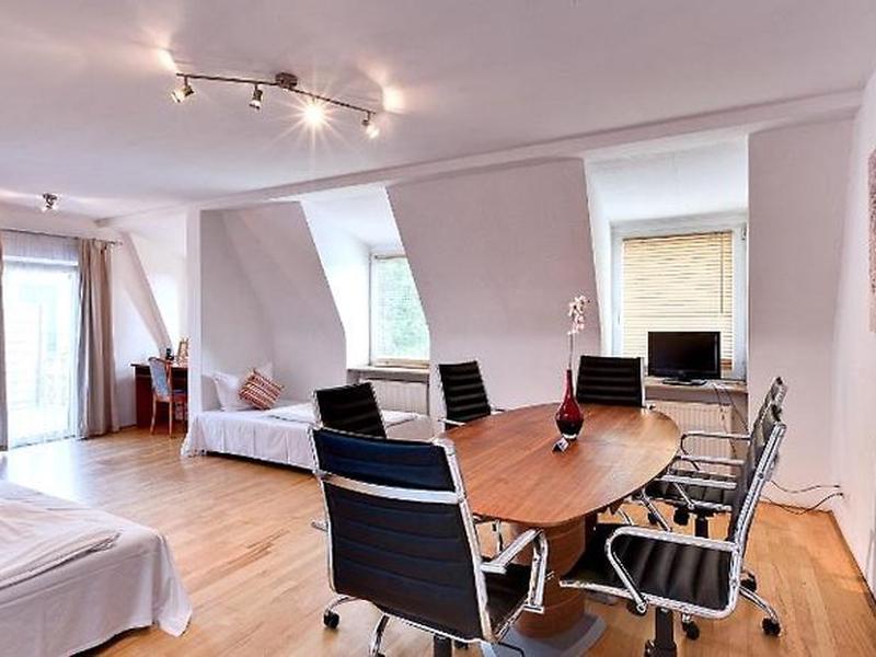 102B7D9F680F6DC4B7DE05D5B249ADED