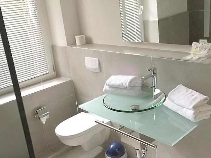 13BA6688B49B18968E5ED506140A4819