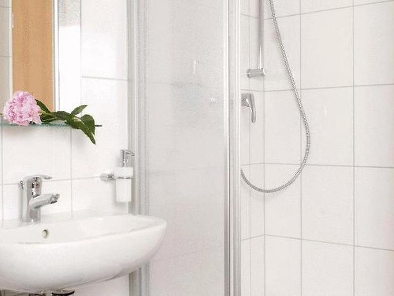 81141BFAA6EF127751C32E70D9DAC35D