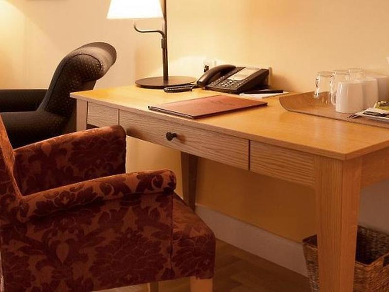 17F90B81C66EDF9835CFE7A55C5CD8AB