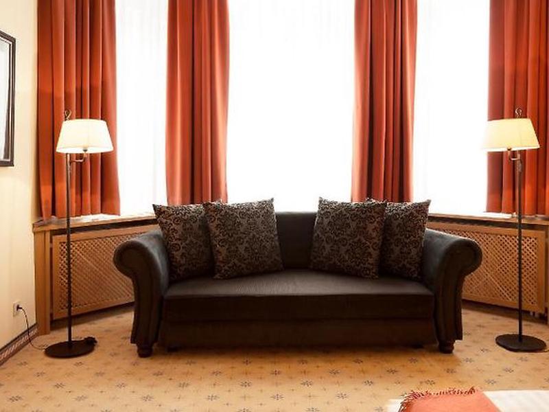 FD2C966BED599E6C912F51BE959B4F13