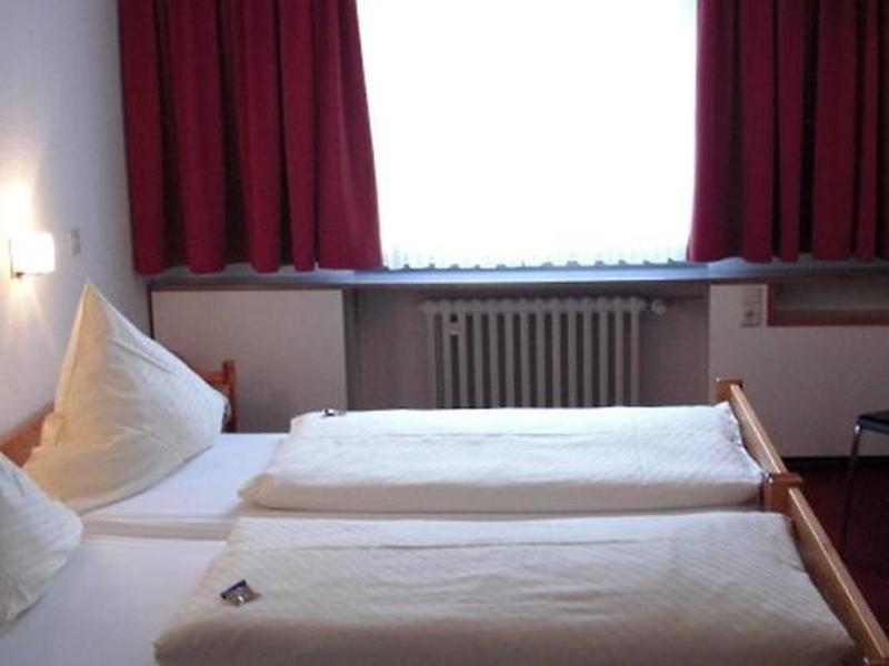 18ECD153430FDC479B526F434375BED3