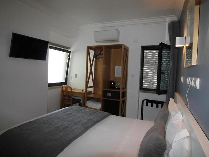 FFDA99D28B0EEAF4E235B47FA5B5F0A9