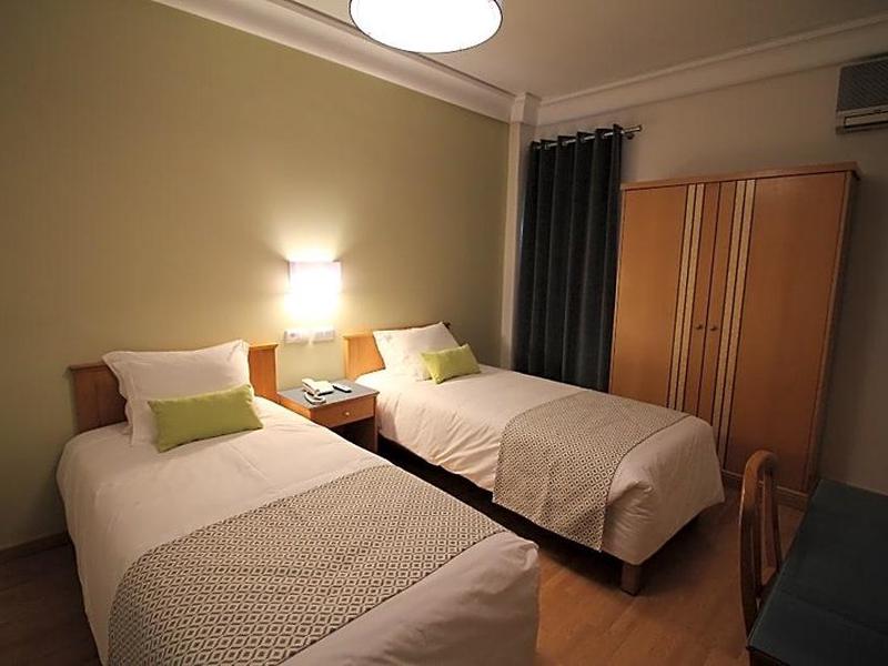 AF7D20E9E95C480819B980F10A8CDDA4