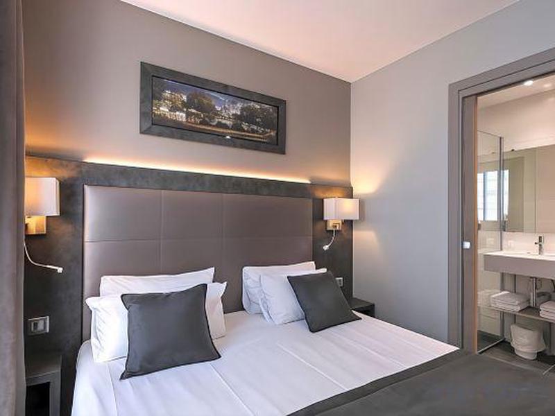 BB0F3698E8DF2A9492F875867D7096F9