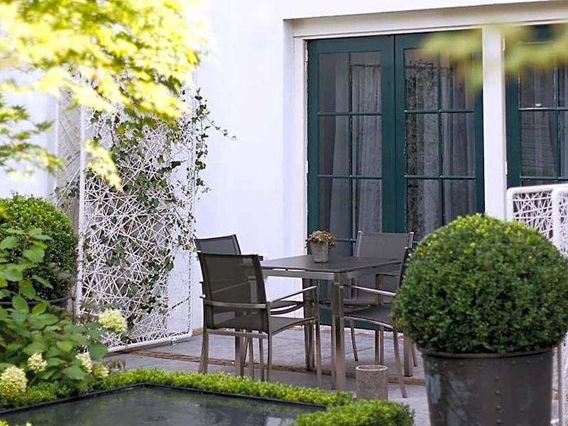 2764ADB1EB7AE18EF430C952306275BC