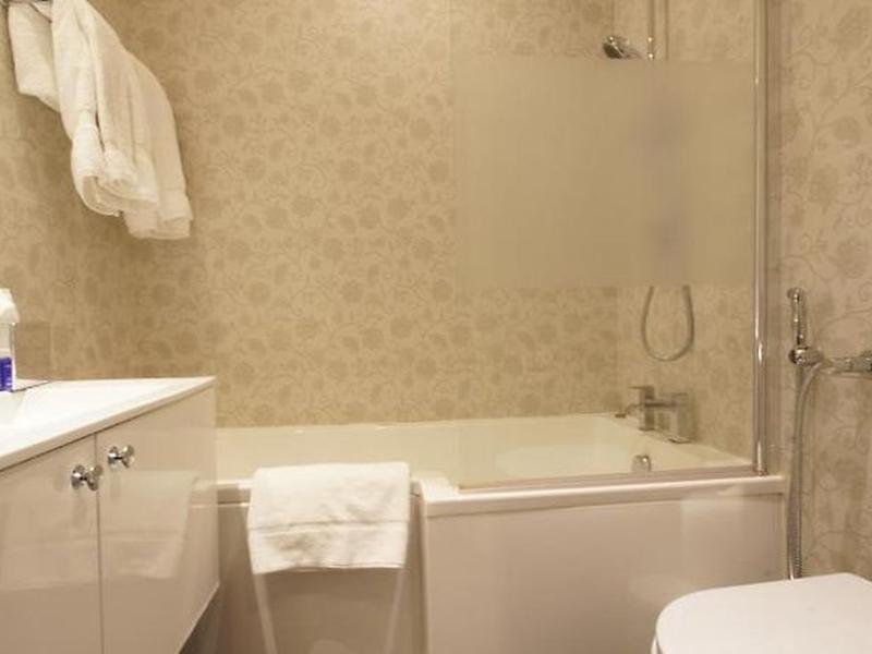 E65960B92773E4E86A2E538E34BAE375