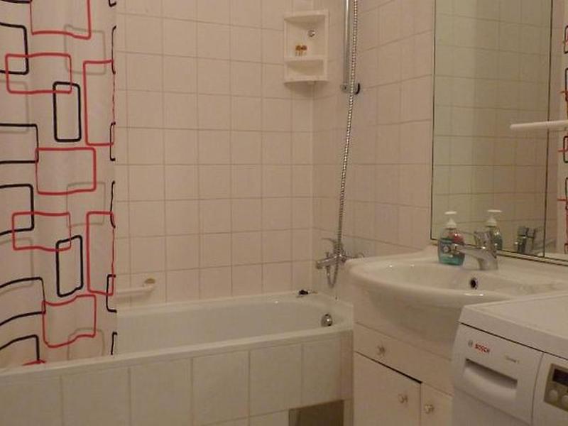 C2AE5C244CB09134BDA245D28946D7FA