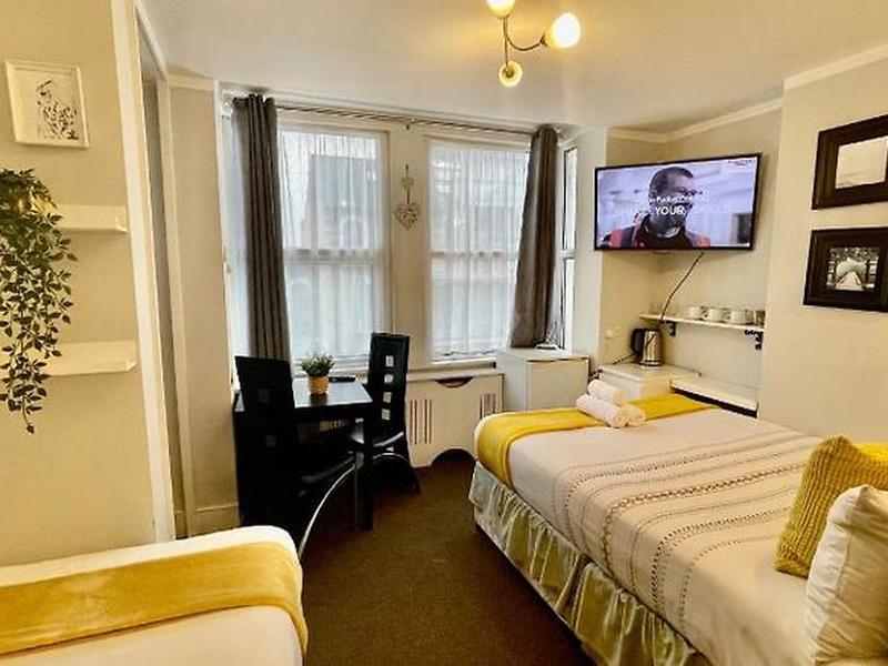 E196CE1BBC1C272B82D54BDECC2EF071